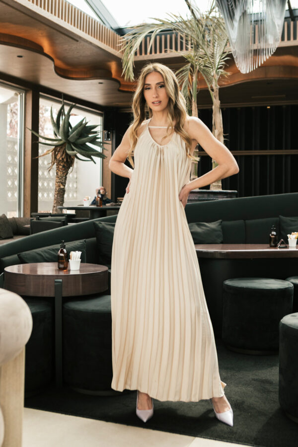 Φόρεμα σατέν μάξι πλισέ με ζώνη μπεζ 60215-201