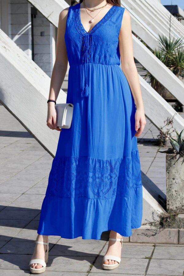 Φόρεμα μονόχρωμο με σχέδια δαντέλας ρουά 80360-201
