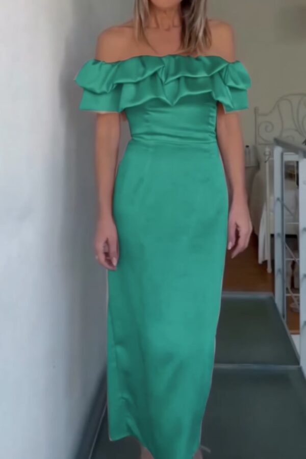 Φόρεμα σατινέ με πεσμένους ώμους βολάν πράσινο 10239-201