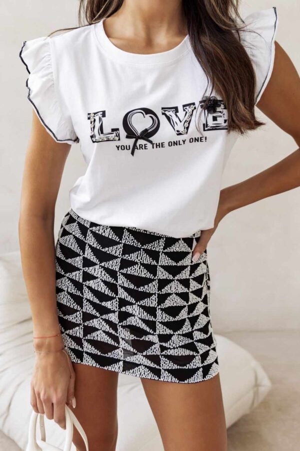 T-shirt "love" με βολάν στους ώμους λευκό 10280-101